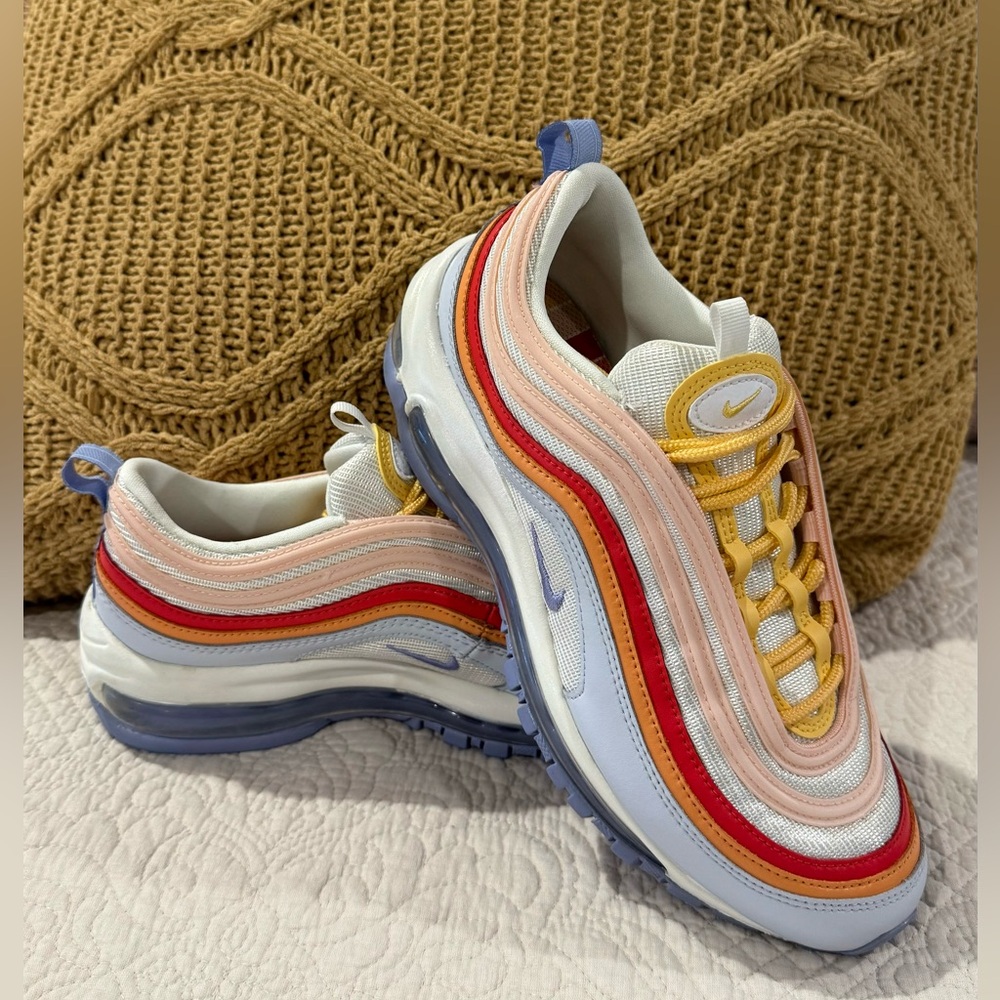 Nike Air Max 97 ‘Grey Light Thistle’ Size 8.5 Women. Excellent Condition